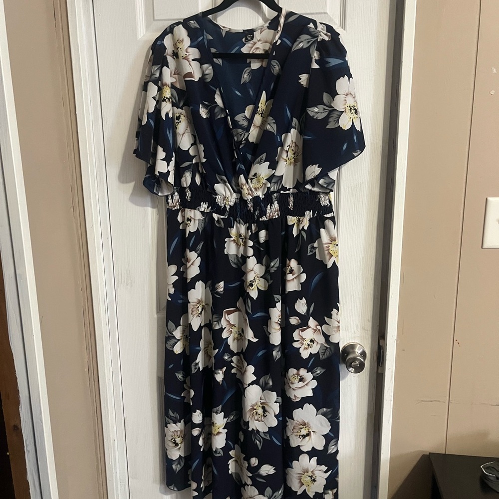 SHEIN Navy Floral Maxi Dress